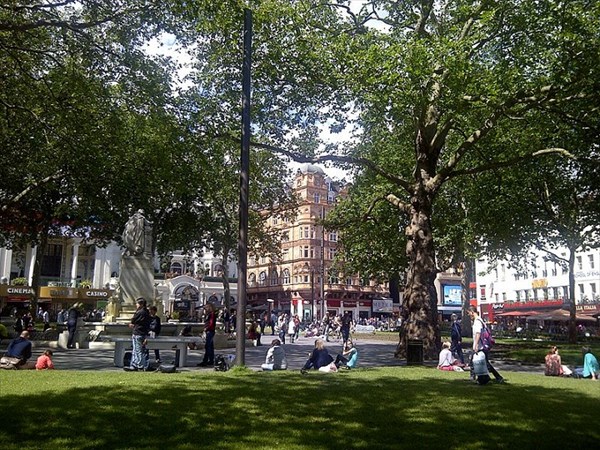 070-Leicester Square